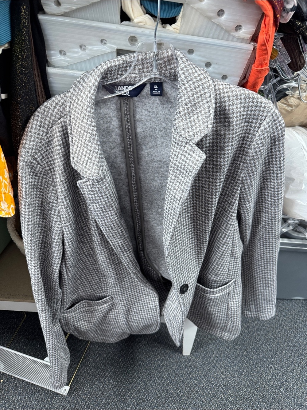 Lands’ end blazer XL // 062908